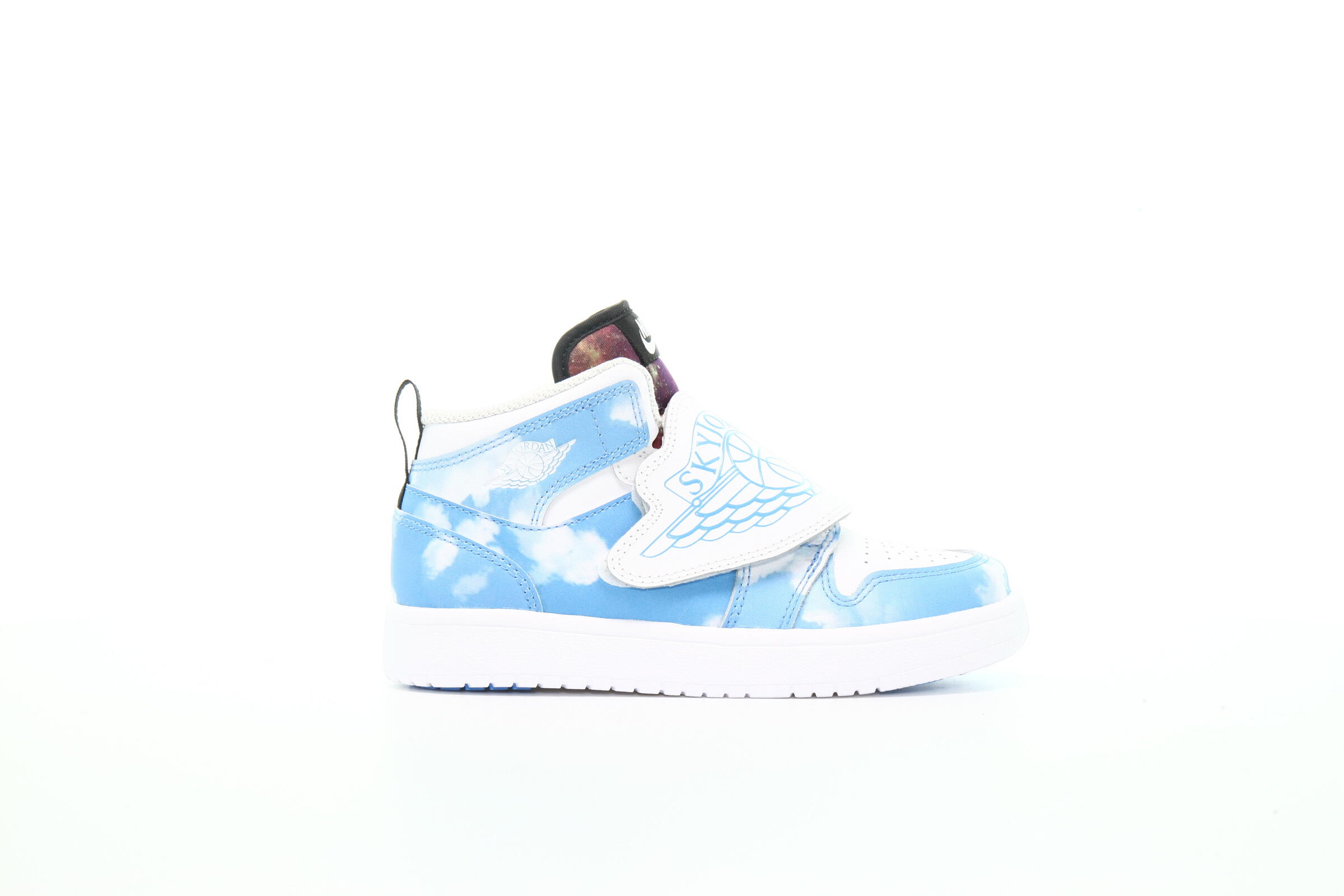 Air Jordan Sky Jordan 1 Fearless PS 